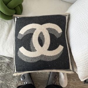 Cashmere chanel pillow